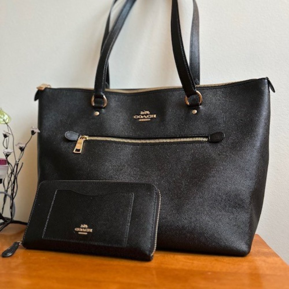 Black Coach Purse and Wallet